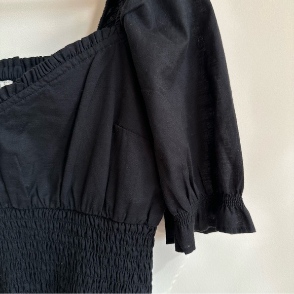 💗 NWT Abercrombie and Fitch heart neck lined puff shoulder crop top- L - Picture 2 of 5